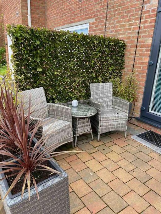 Luxury Mumbles View Studio Apartment Swansea Extérieur photo